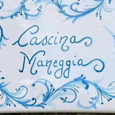 Cascina Maneggia, Countryhouse In Monferrato. * Carpeneto